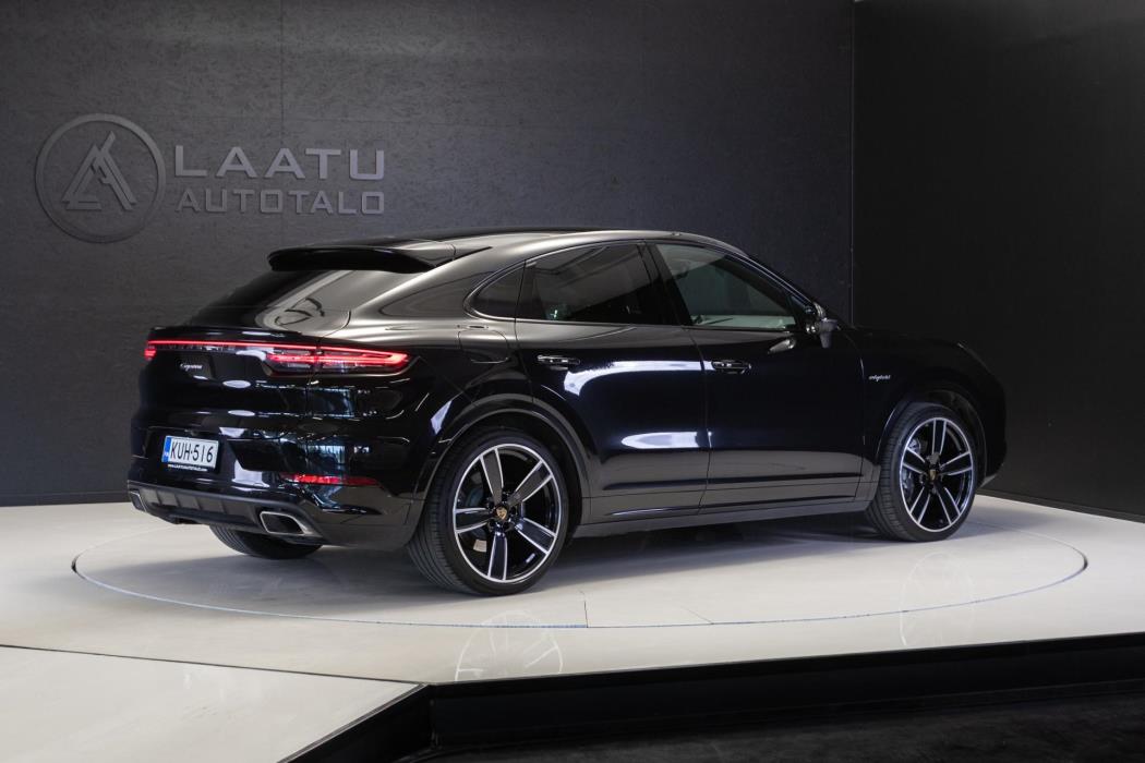 PORSCHE Cayenne 2021