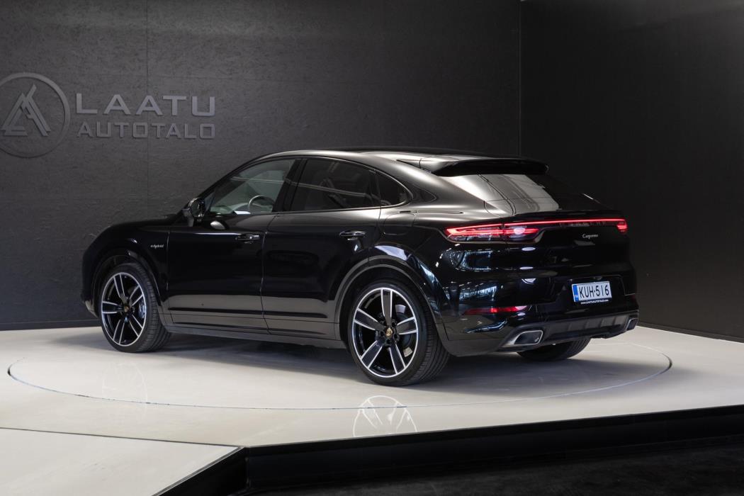 PORSCHE Cayenne 2021