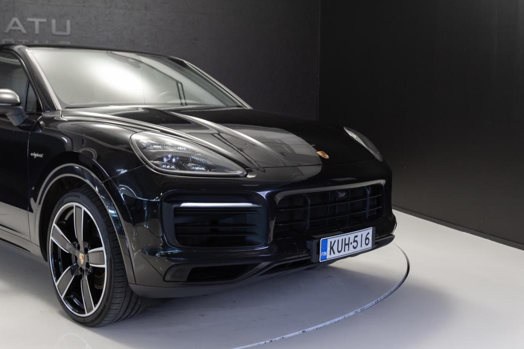 PORSCHE Cayenne 2021