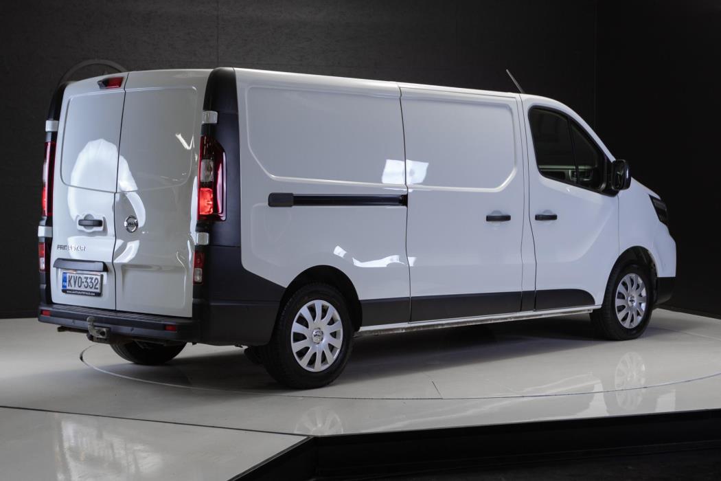 NISSAN Primastar 2023