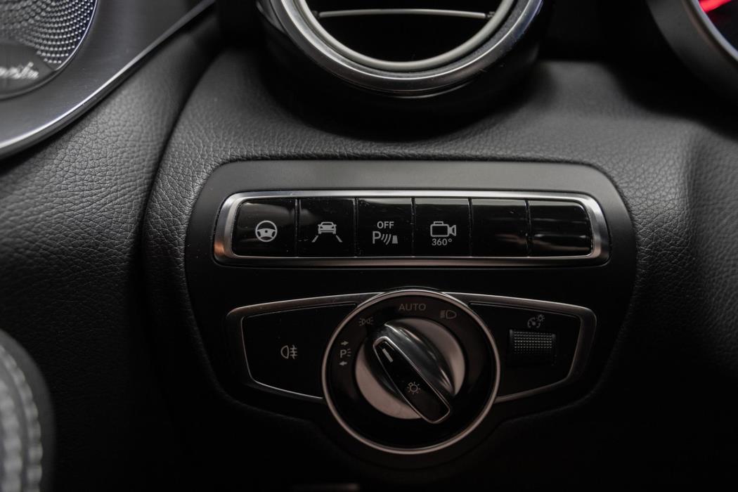 MERCEDES-BENZ C 63 AMG 2016