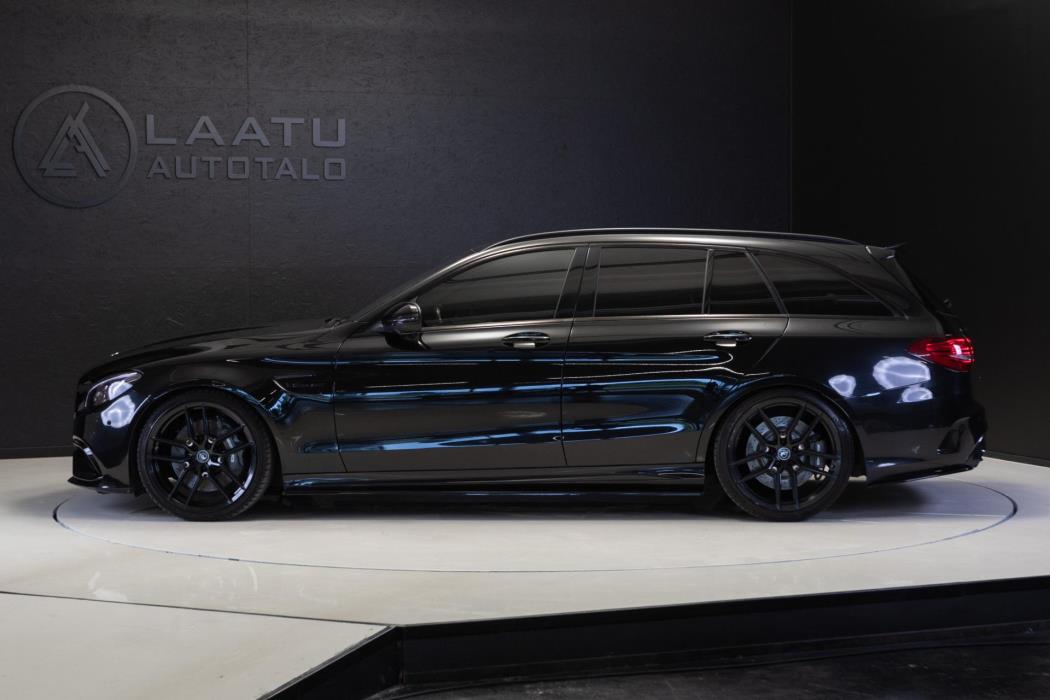 MERCEDES-BENZ C 63 AMG 2016