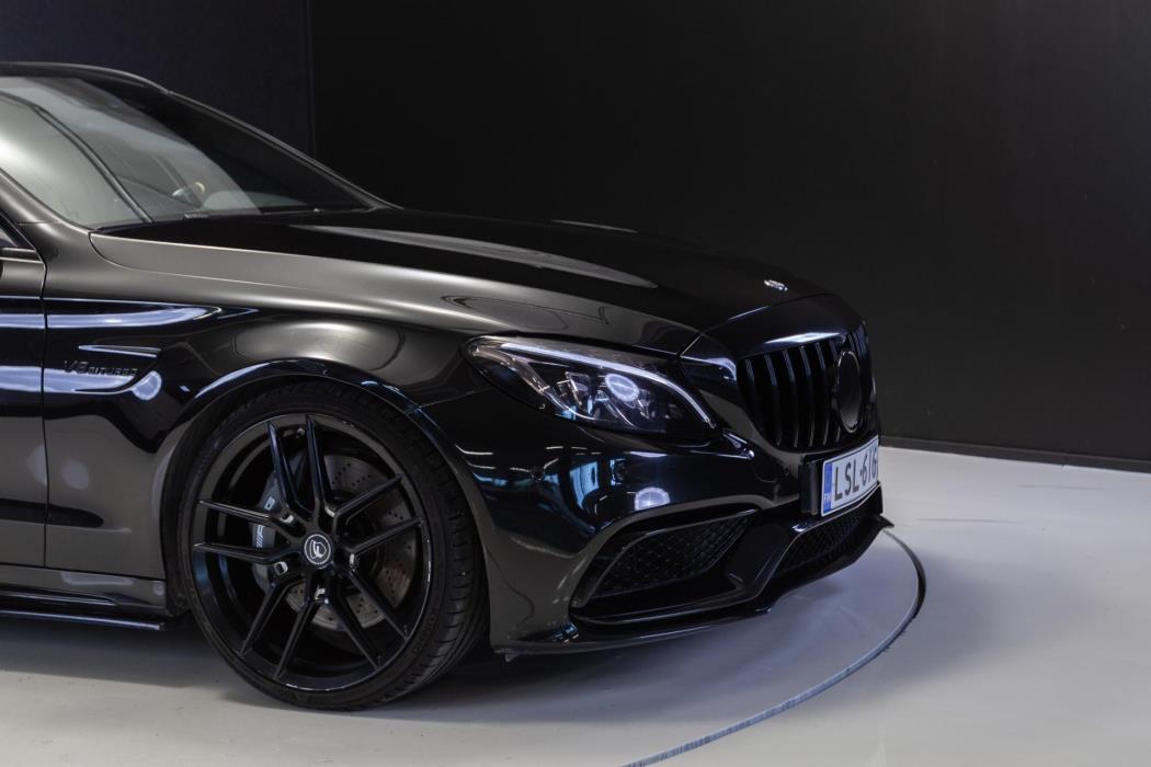 MERCEDES-BENZ C 63 AMG 2016