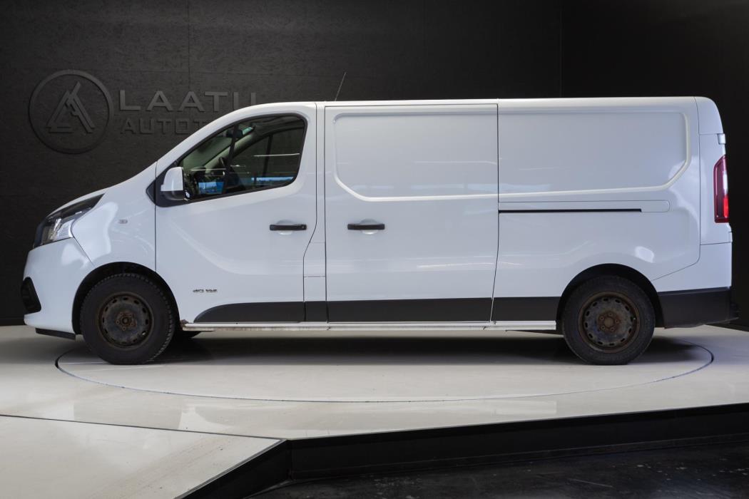 NISSAN NV300 2019
