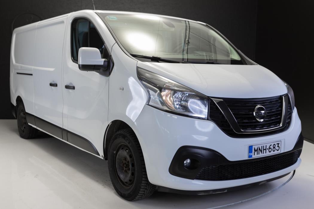 NISSAN NV300 2019