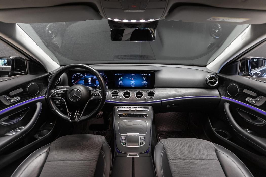 MERCEDES-BENZ E 2021