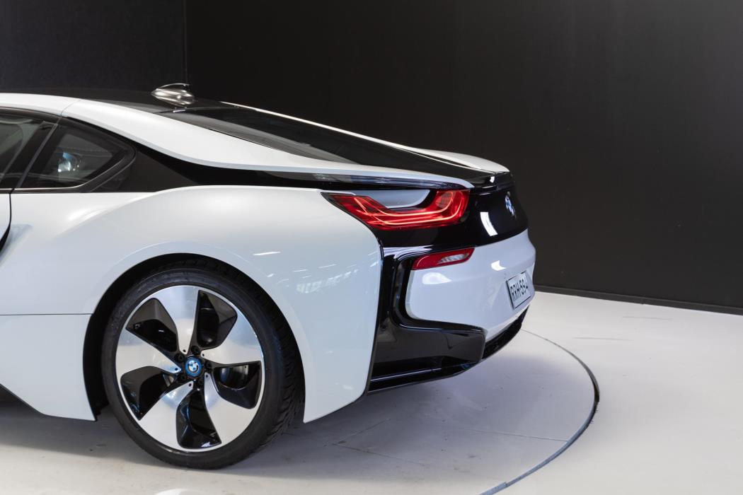 BMW i8 2017