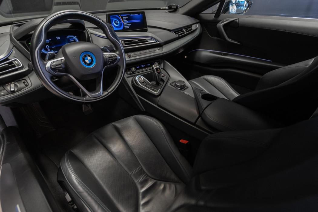 BMW i8 2017