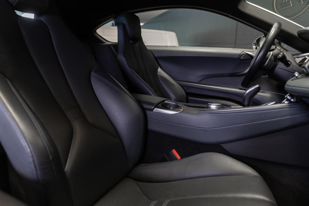 BMW i8 2017