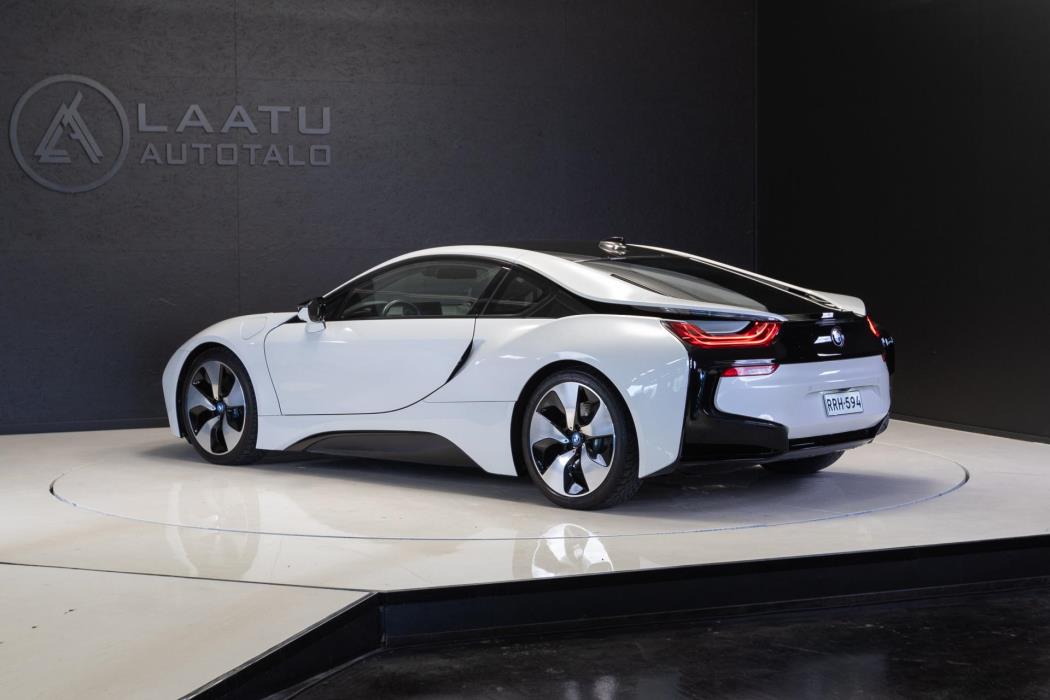 BMW i8 2017