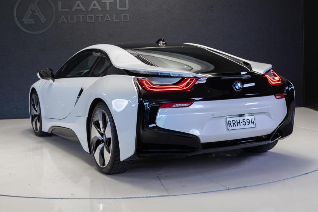 BMW i8 2017
