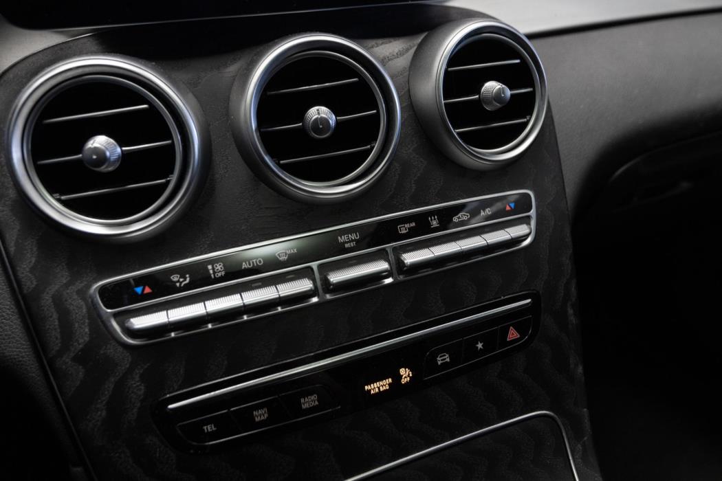 MERCEDES-BENZ GLC 2021