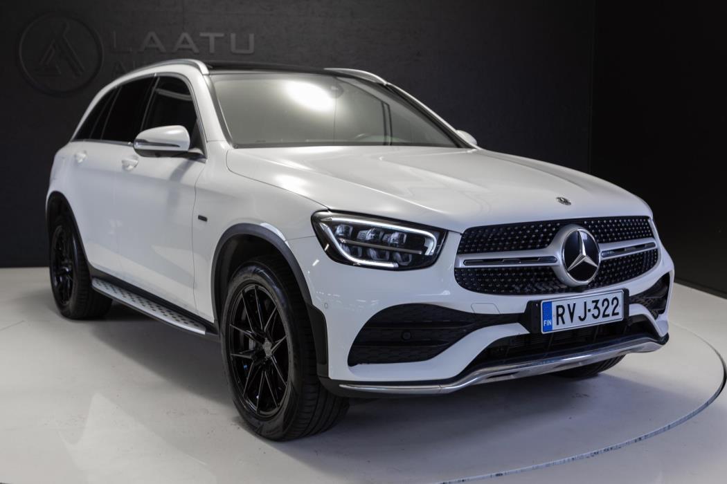 MERCEDES-BENZ GLC 2021