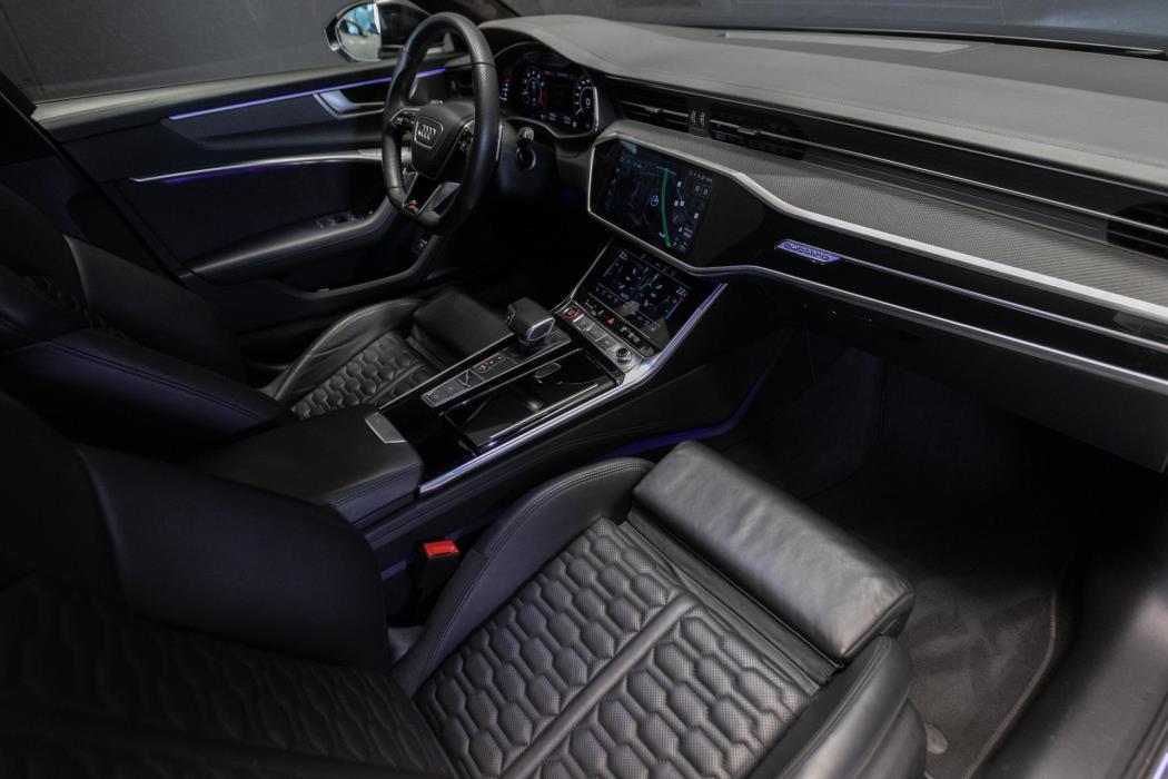 AUDI RS6 2022