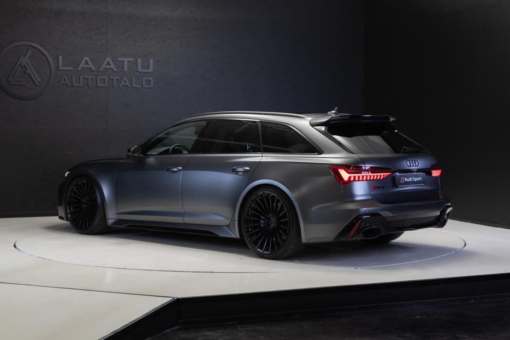 AUDI RS6 2022