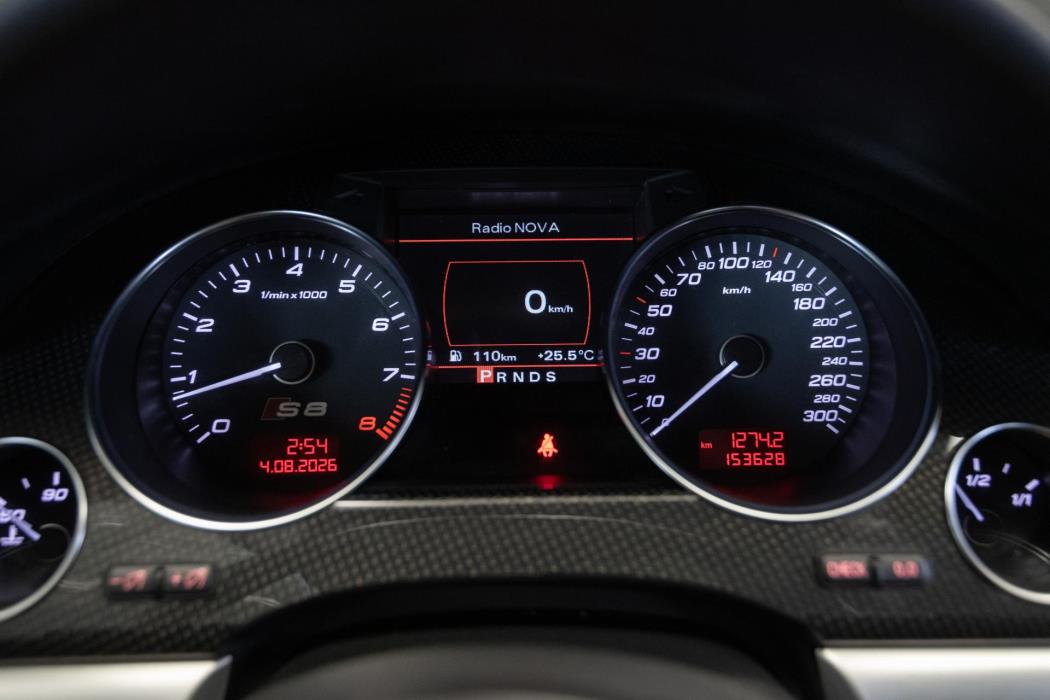 AUDI S8 2007