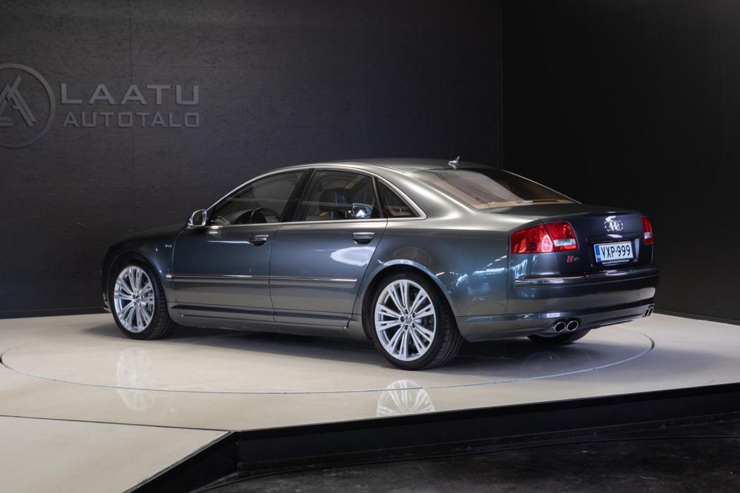 AUDI S8 2007