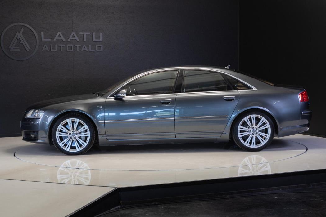 AUDI S8 2007