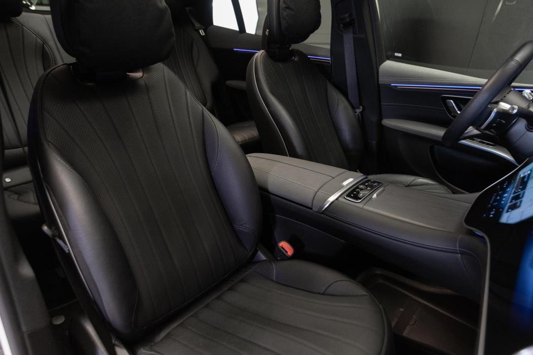 MERCEDES-BENZ EQS SUV 2023