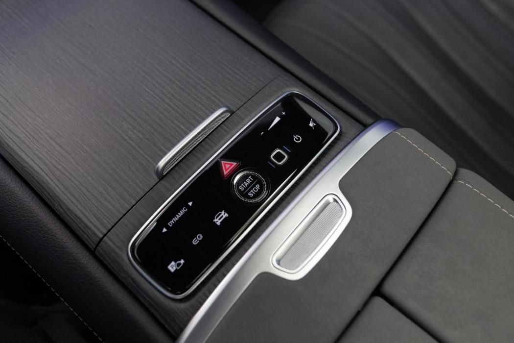 MERCEDES-BENZ EQS SUV 2023