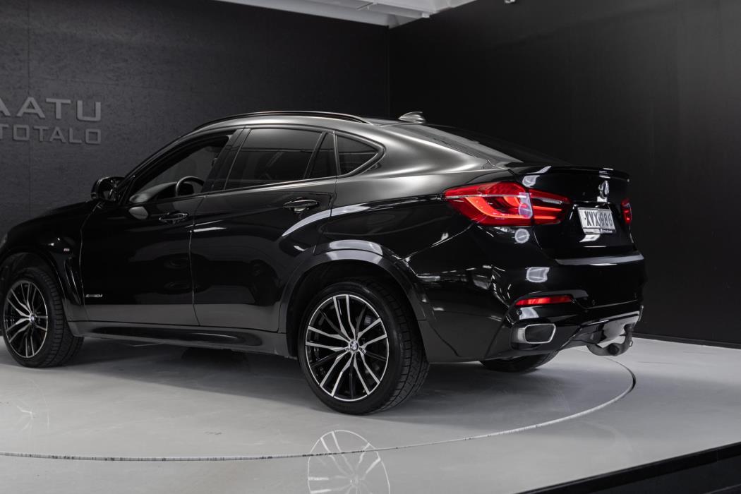 BMW X6 2015