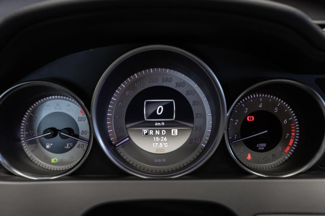 MERCEDES-BENZ C 2011