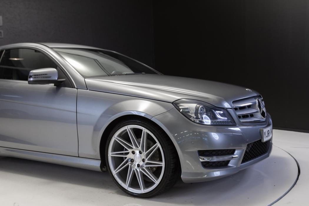MERCEDES-BENZ C 2011