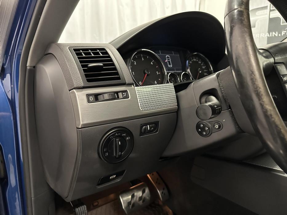 VOLKSWAGEN Touareg 2008