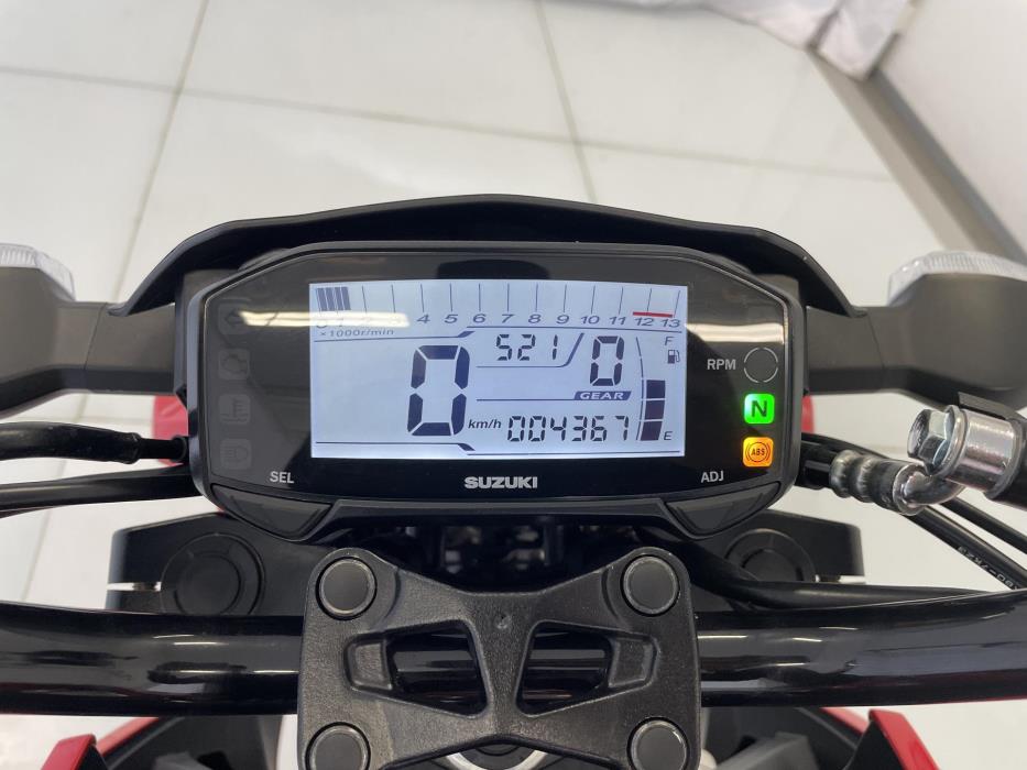 SUZUKI GSX-S 2021