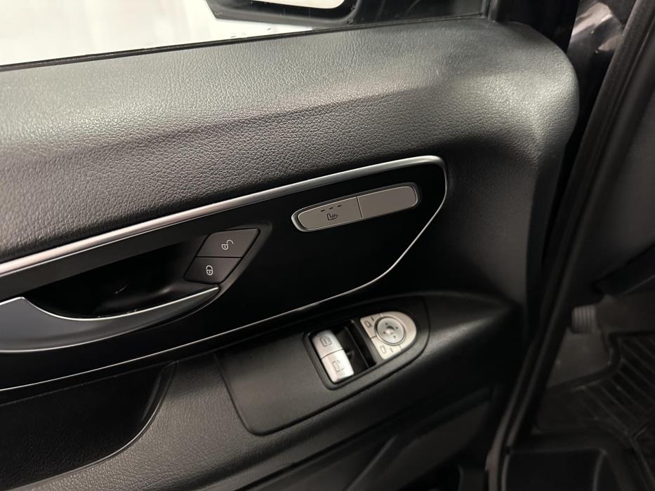 MERCEDES-BENZ Vito 2021