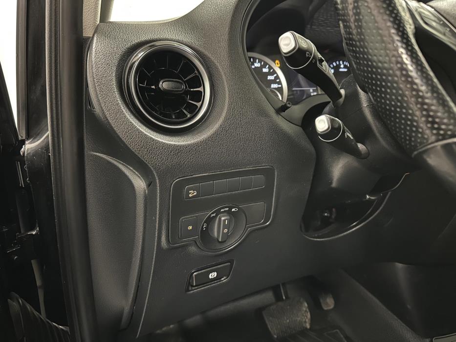 MERCEDES-BENZ Vito 2021