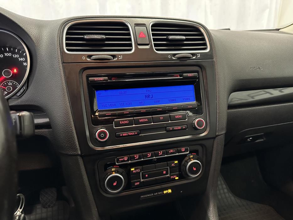 VOLKSWAGEN Golf 2010