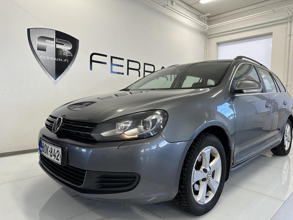 VOLKSWAGEN Golf 2010