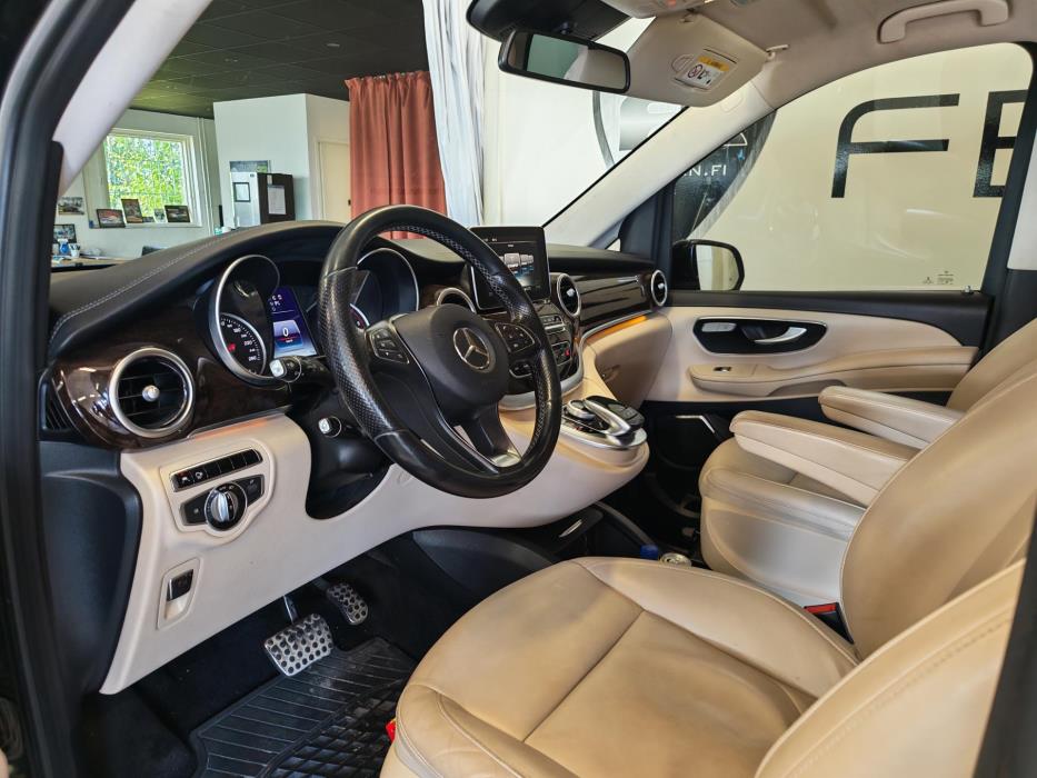 MERCEDES-BENZ V 2017
