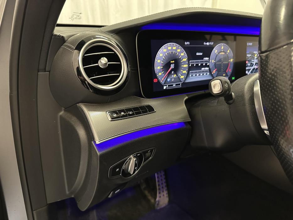 MERCEDES-BENZ e 2019