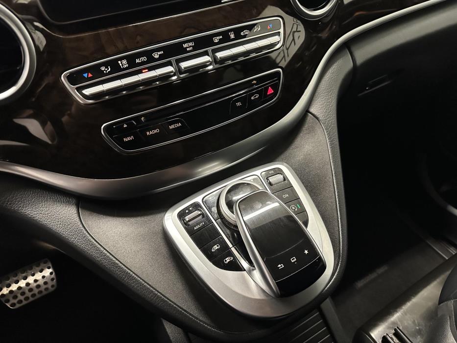 MERCEDES-BENZ V 2015