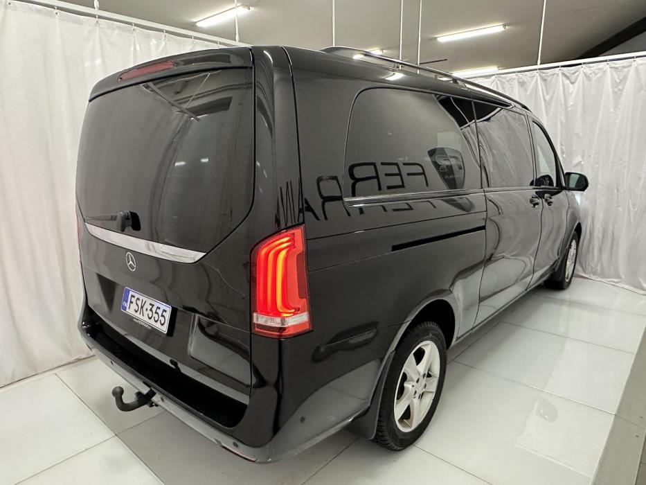 MERCEDES-BENZ V 2015