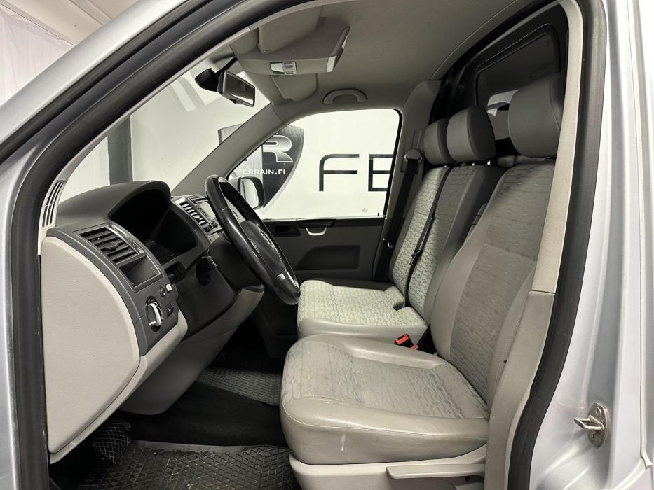 VOLKSWAGEN Transporter 2013