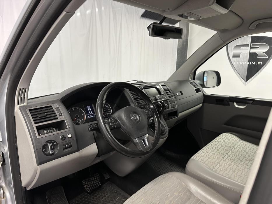 VOLKSWAGEN Transporter 2013