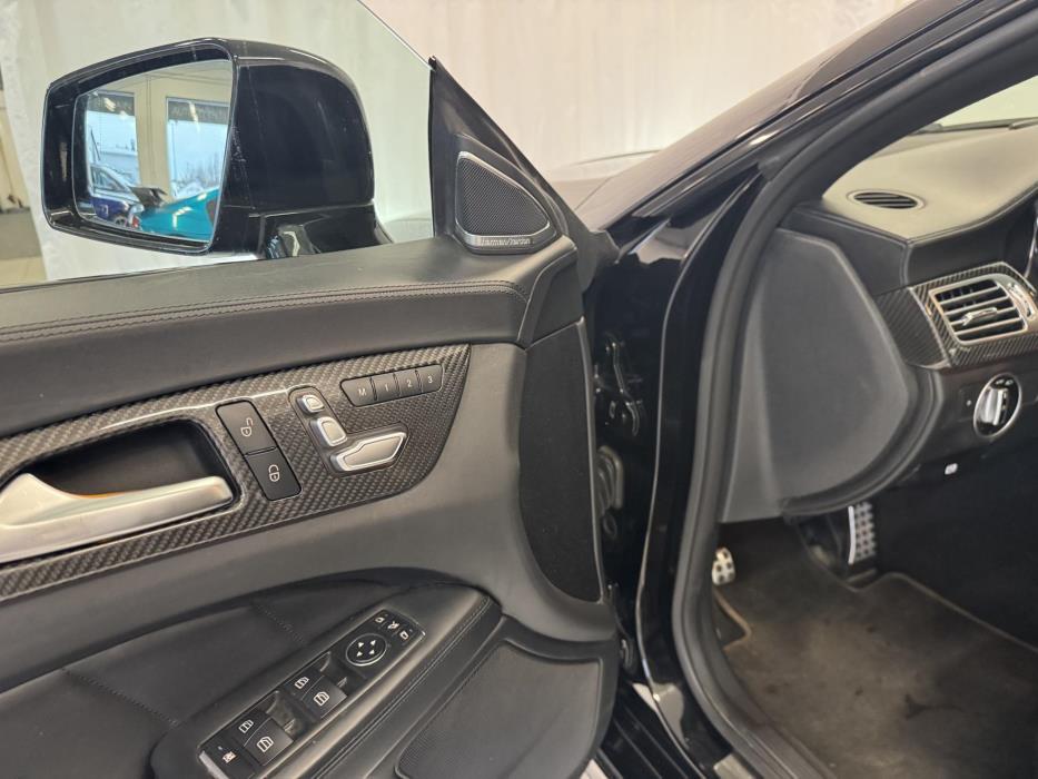 MERCEDES-BENZ CLS 63 AMG 2016