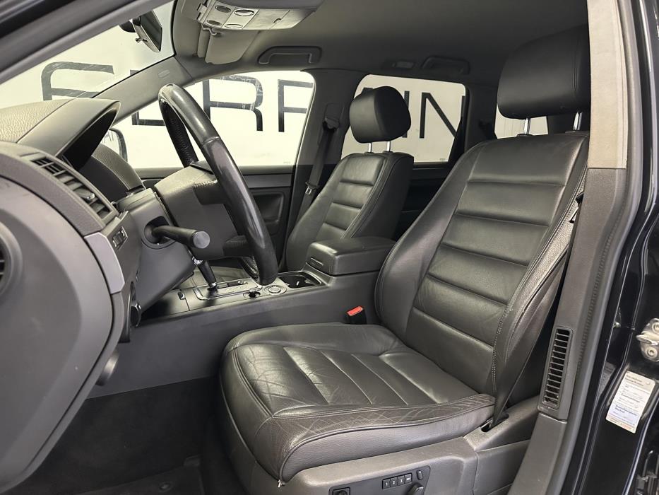 VOLKSWAGEN Touareg 2006