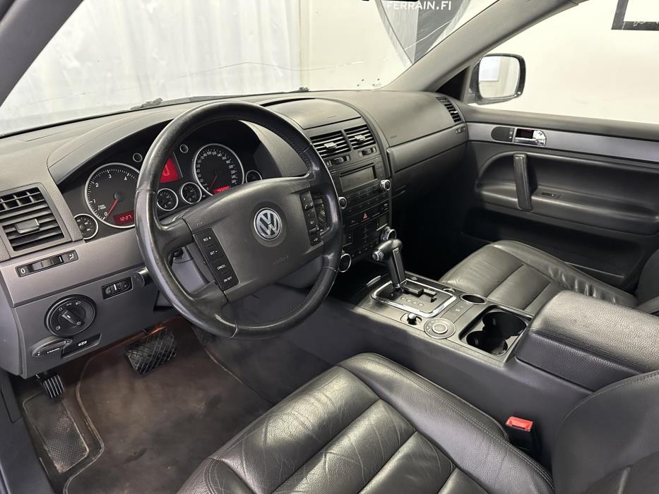 VOLKSWAGEN Touareg 2006