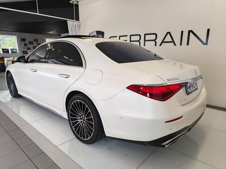 MERCEDES-BENZ S 2022
