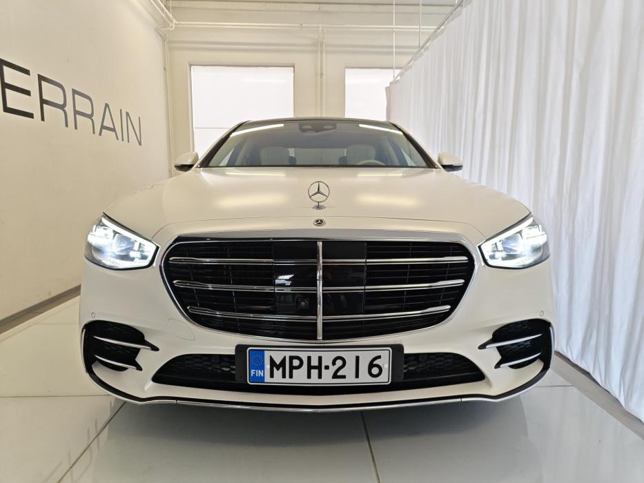 MERCEDES-BENZ S 2022