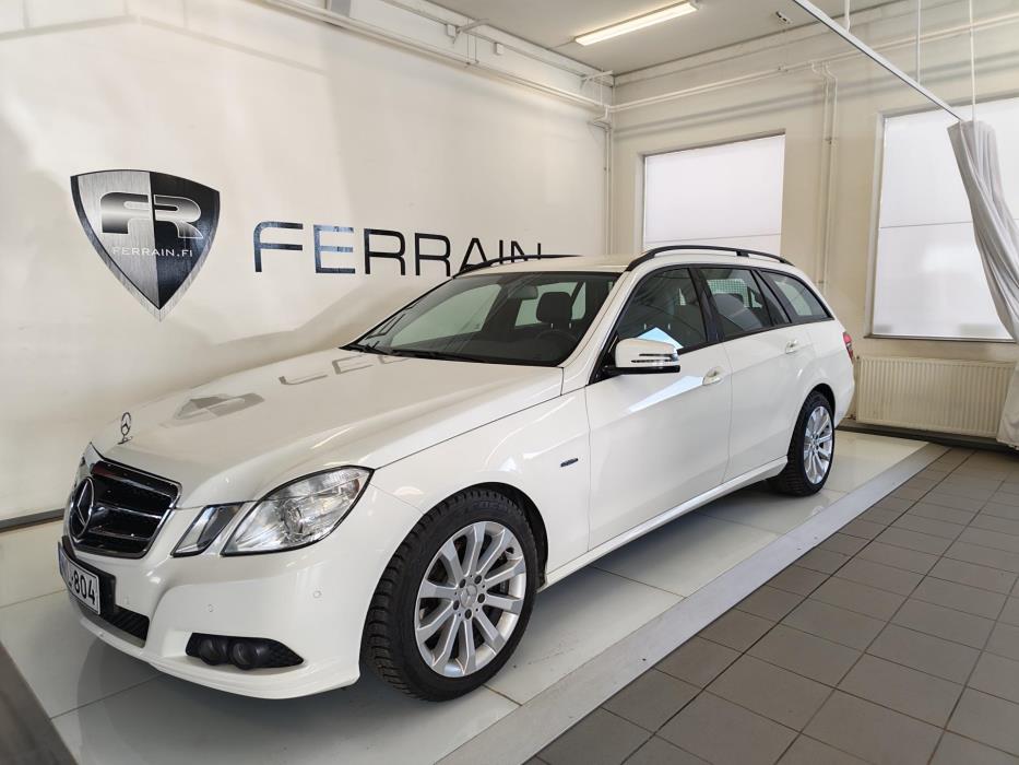 MERCEDES-BENZ E 2011