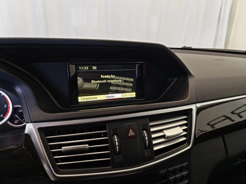 MERCEDES-BENZ E 2011