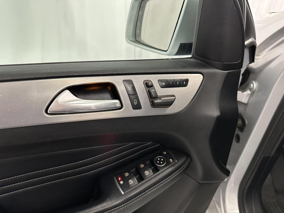 MERCEDES-BENZ ML 2011