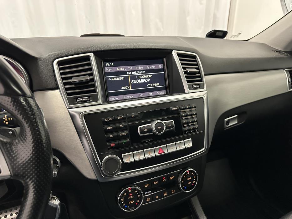 MERCEDES-BENZ ML 2011