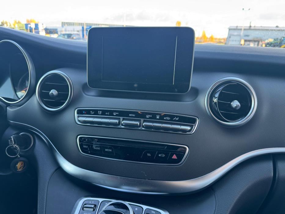 MERCEDES-BENZ V 2016