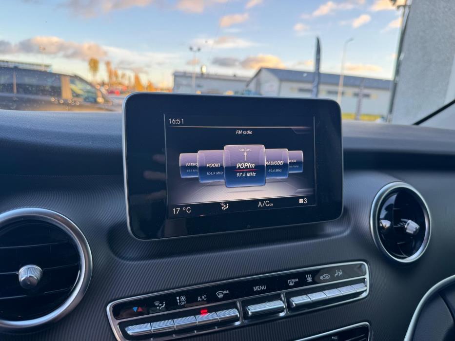 MERCEDES-BENZ V 2016